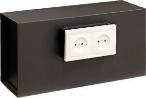 Caja fuerte camuflada Arregui, negra con 2 enchufes de color blanco simulados